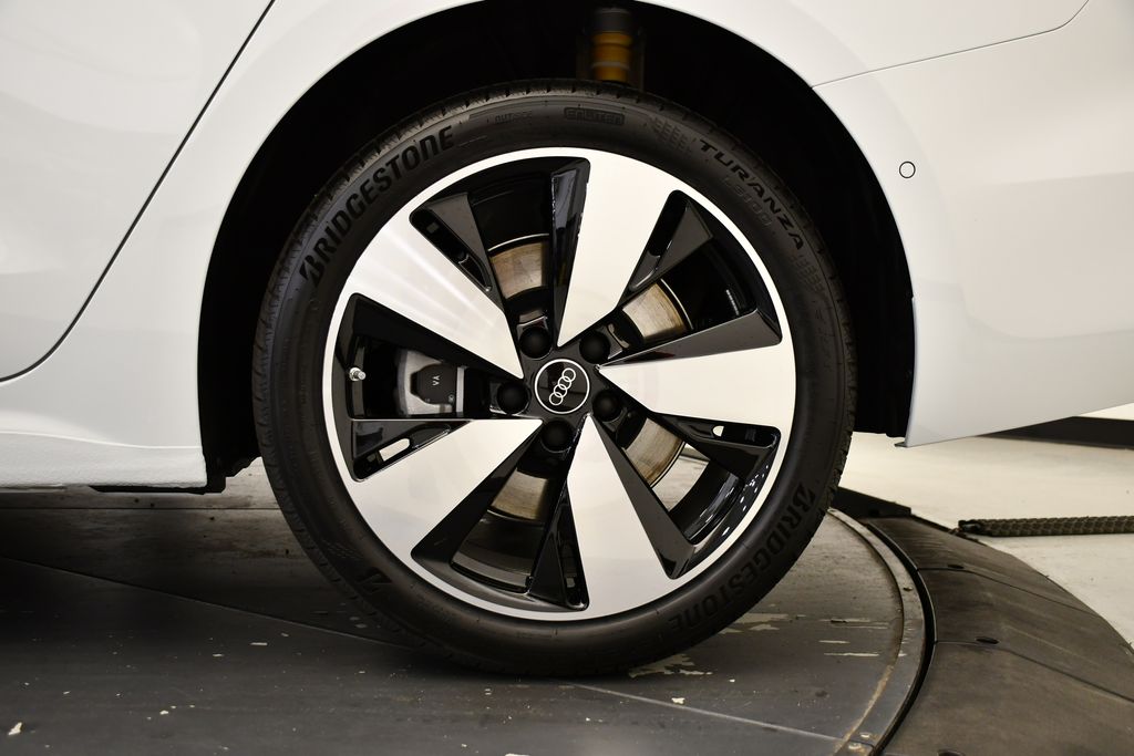 Thumbnail: 2025 Audi A5 - 14