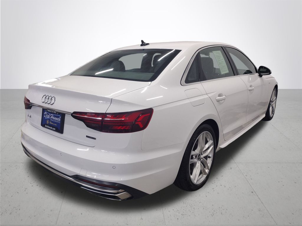 2023 Audi A4 45 S line Premium Plus