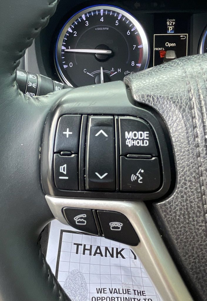 2016 Toyota Highlander XLE V6 Blue at Gullo Toyota
