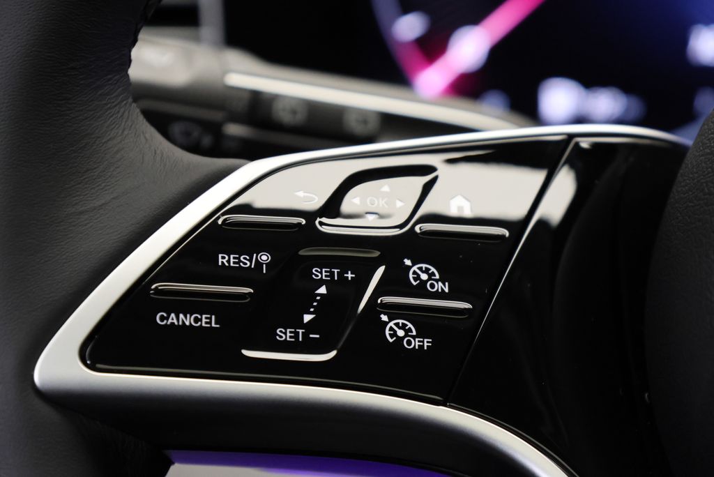 Thumbnail: 2026 Mercedes-Benz GLE - 23