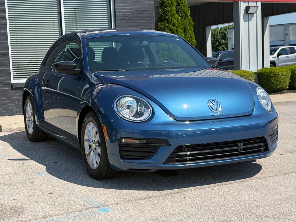 Silk Blue Metallic 2018 Volkswagen Beetle Hatchback 6-Speed Automatic