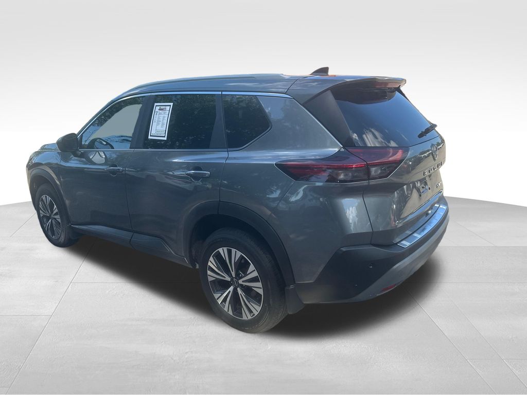 Used 2023 Gray Nissan SV image 18