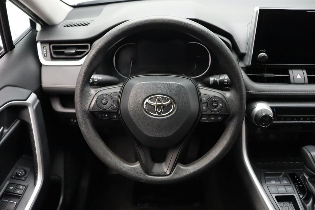 Thumbnail: 2023 Toyota RAV4 - 23