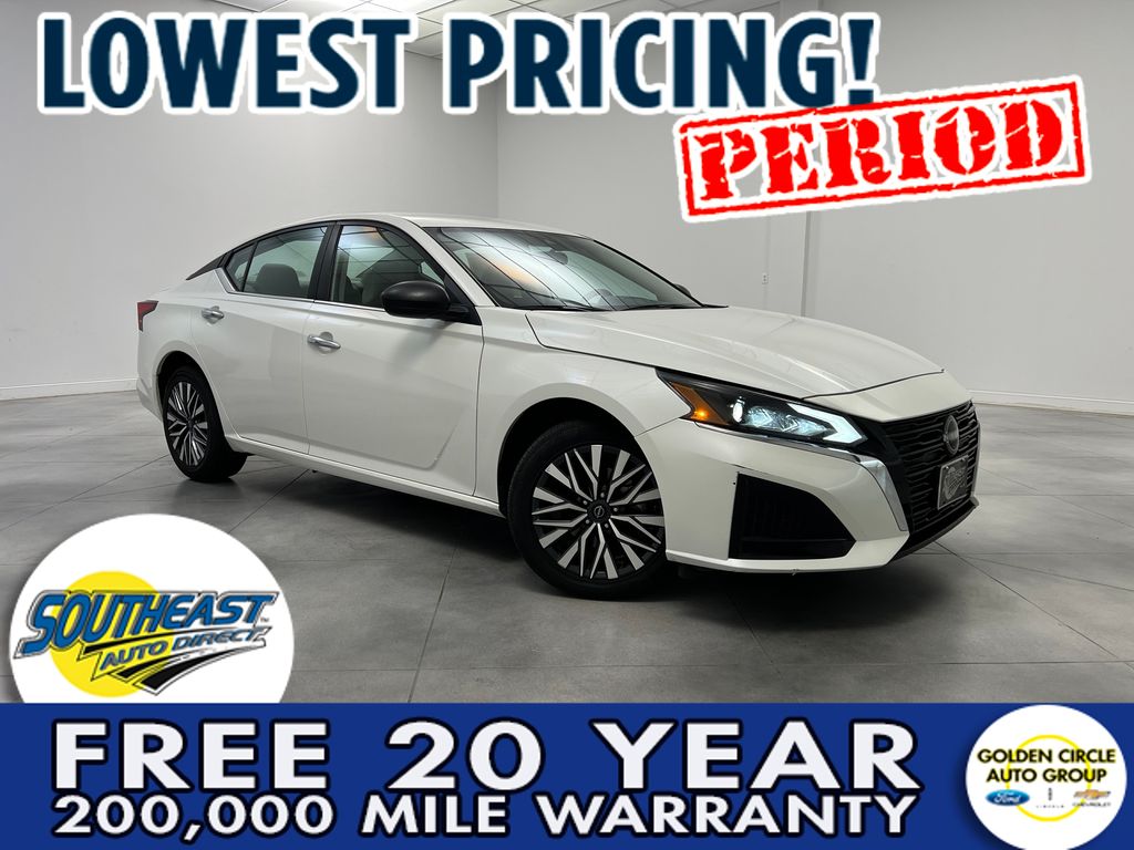 Pearl White Tricoat 2024 Nissan Altima Sedan All-Wheel Drive Continuously Variable Transmission