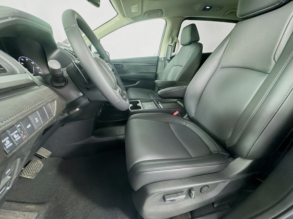 Used Car 2025 Honda Odyssey  Ex-l For Sale Under $50,000 In Austin, Texas