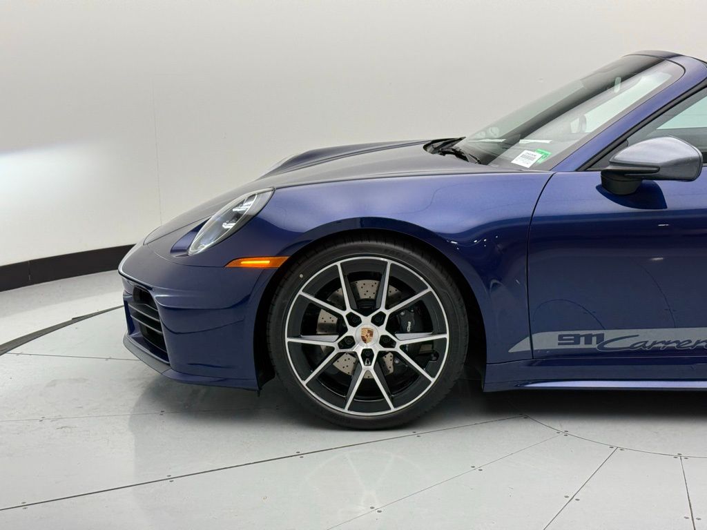 Thumbnail: 2025 Porsche 911 - 30