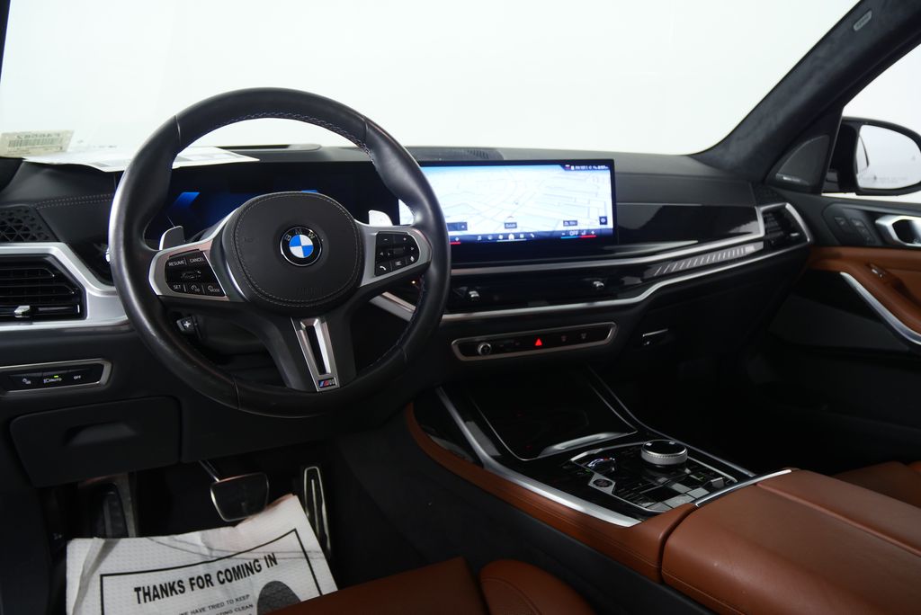 Thumbnail: 2025 BMW X7 - 21