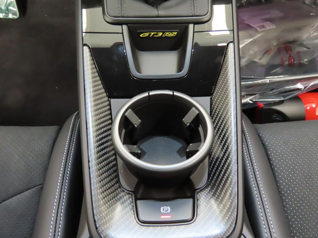 Thumbnail: 2025 Porsche 911 - 28