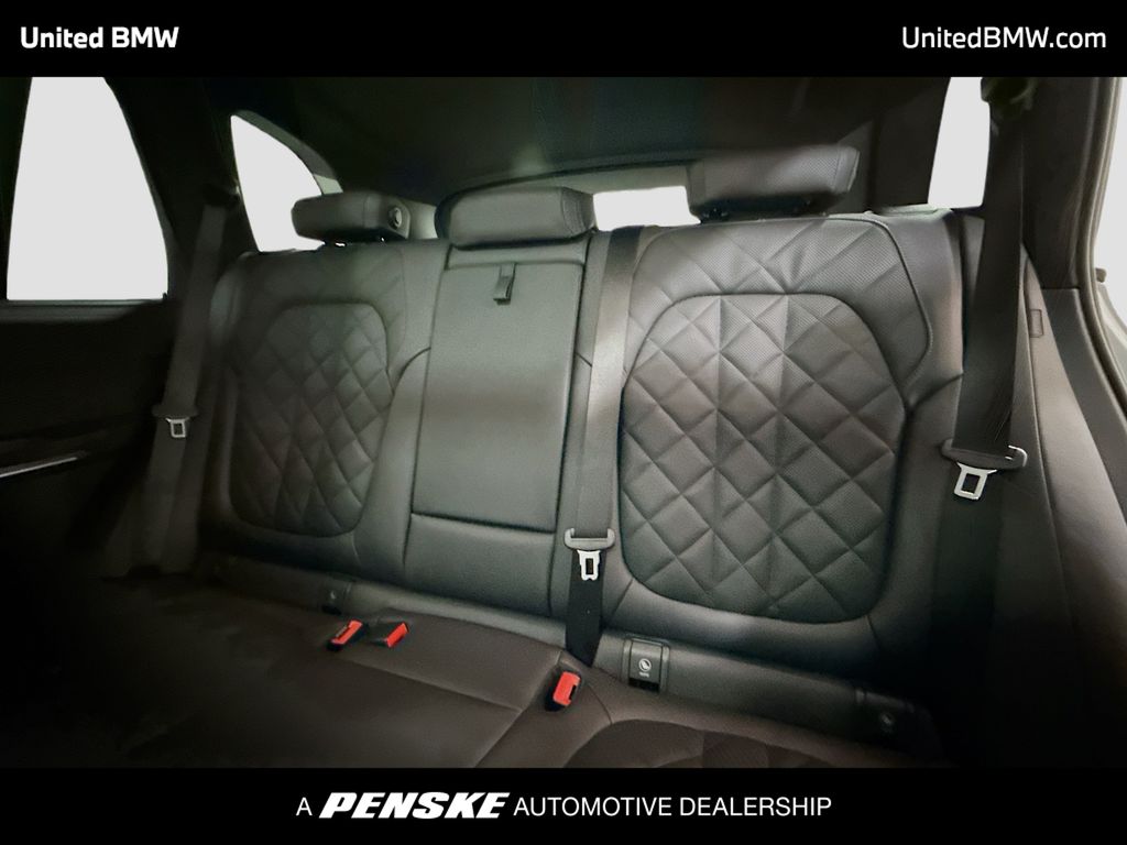 Thumbnail: 2026 BMW X5 - 13
