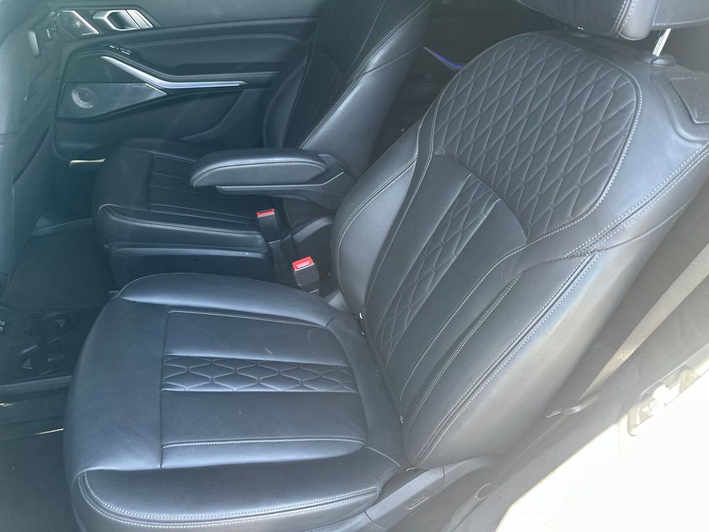 Thumbnail: 2019 BMW X7 - 9
