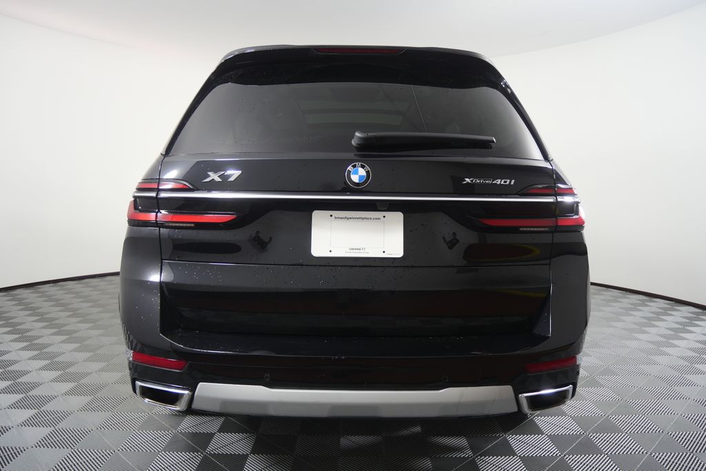 Thumbnail: 2025 BMW X7 - 4