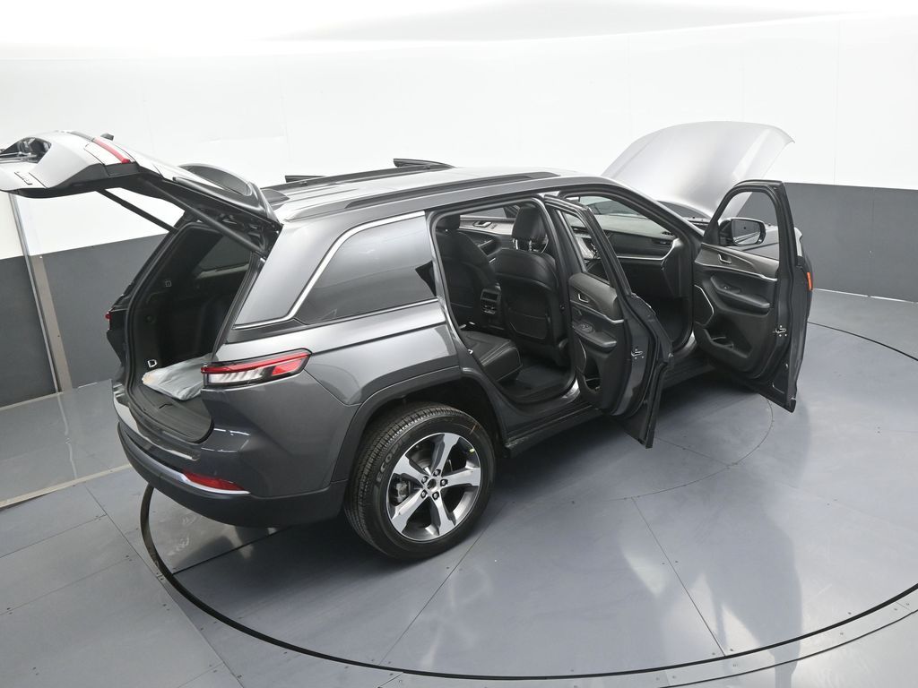 New 2026 Baltic Gray Metallic Clearcoat Jeep Limited image 63