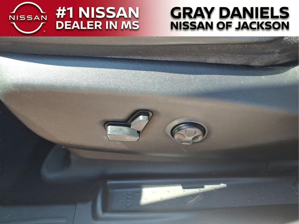 Used 2020 Chrysler Pacifica Van