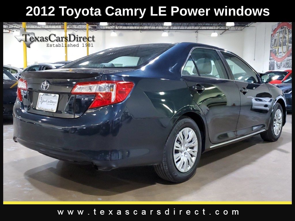 2012 Toyota Camry LE 11