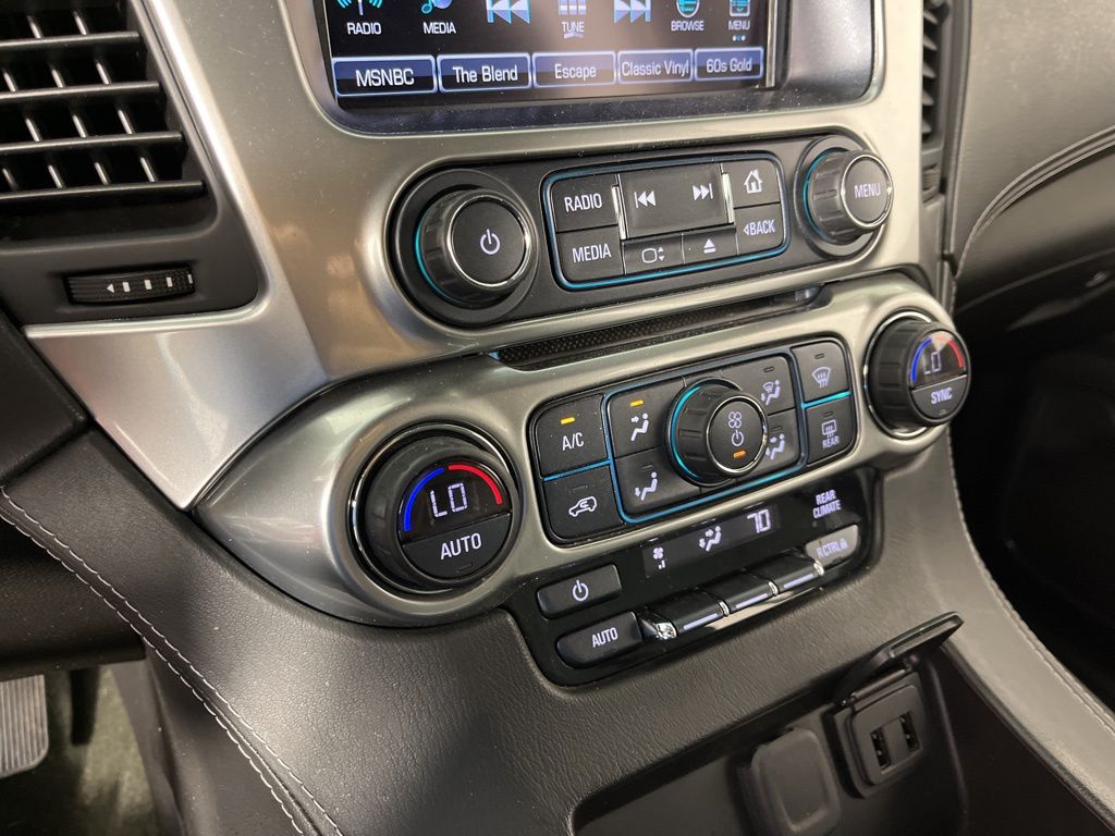 Thumbnail: 2017 Chevrolet Tahoe - 32