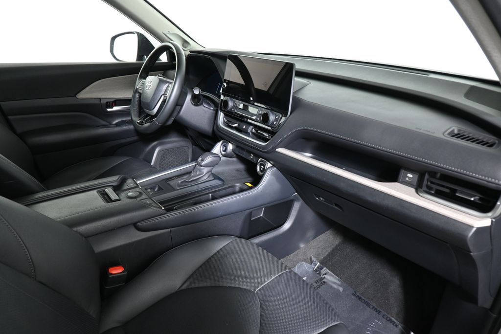 Thumbnail: 2024 Toyota Grand Highlander - 25