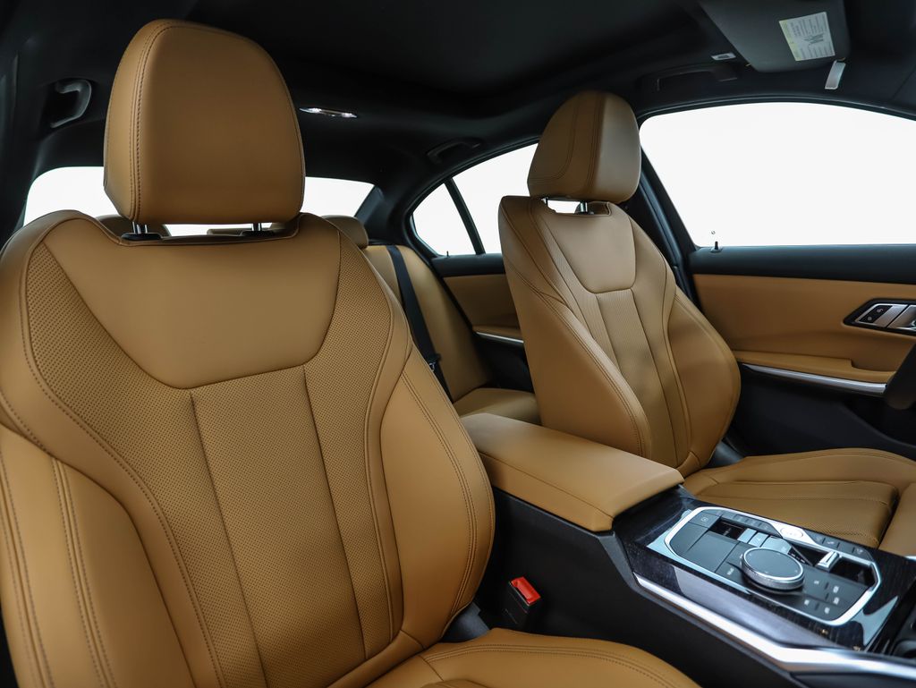 Thumbnail: 2023 BMW 3 Series - 32