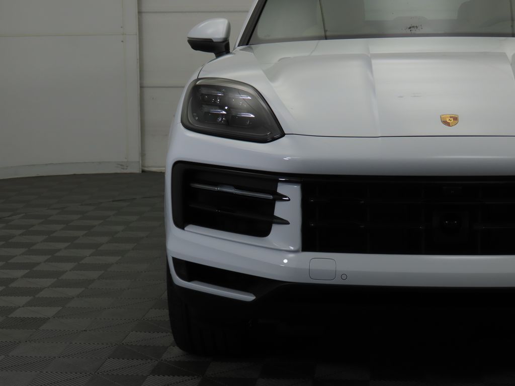 Thumbnail: 2025 Porsche  - 12