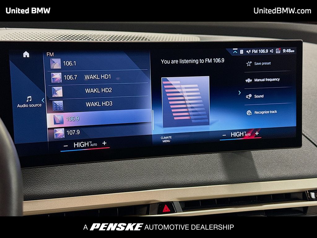 Thumbnail: 2023 BMW iX - 8