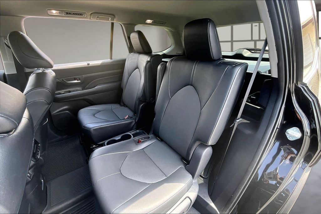Used 2024 Toyota Grand Highlander SUV