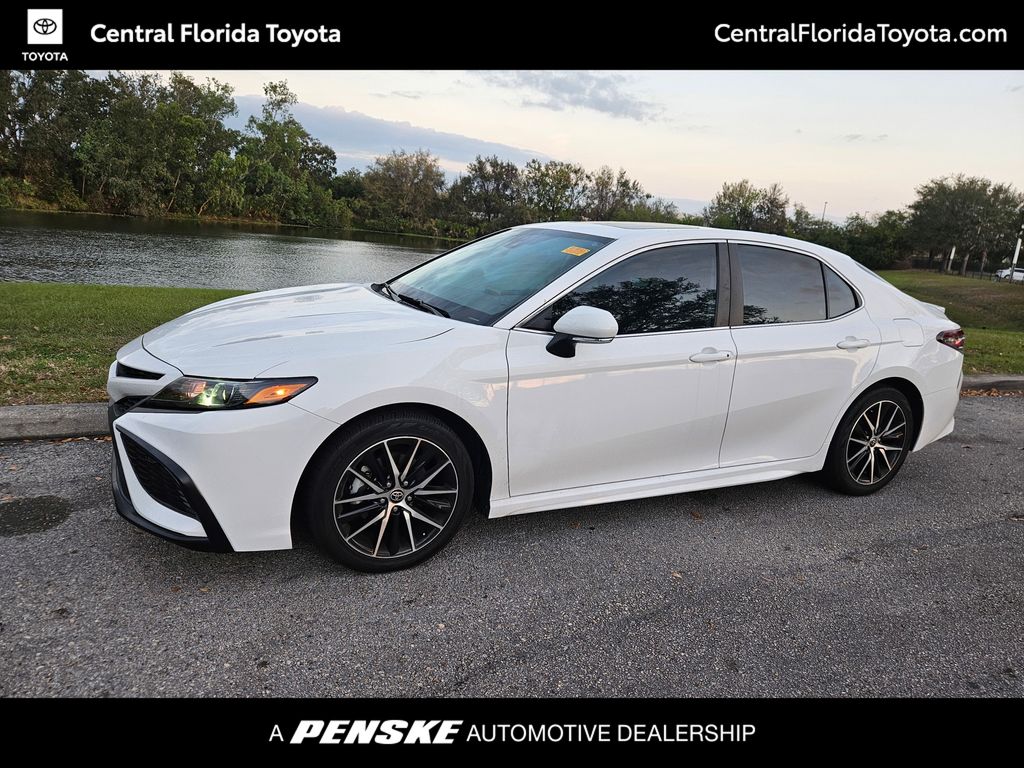 2022 Toyota Camry SE -
                Orlando, FL