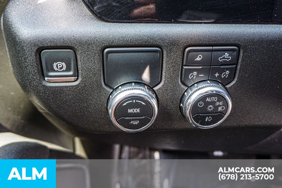 Used 2025 Black GMC SLT image 45