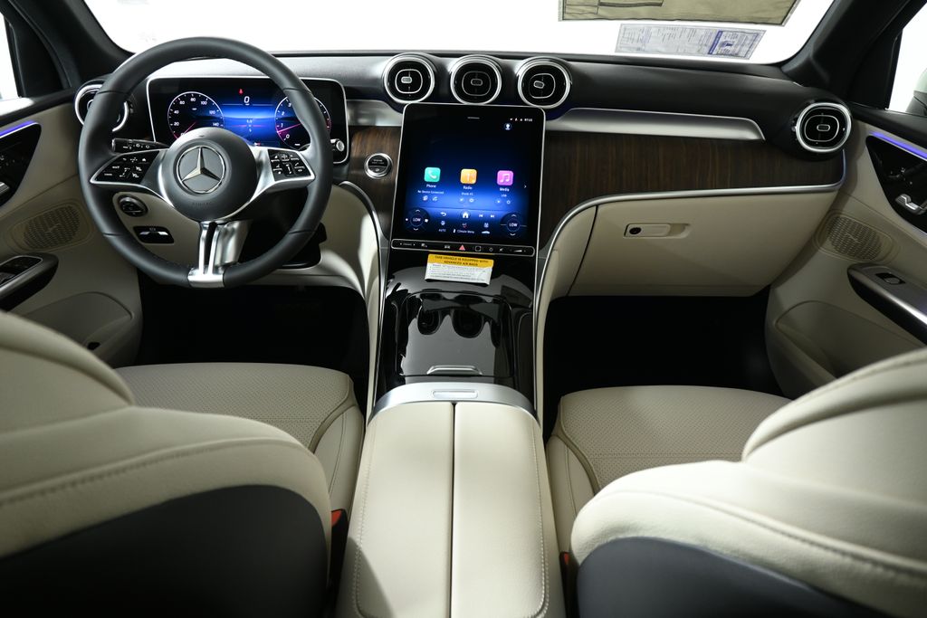 Thumbnail: 2026 Mercedes-Benz GLC - 4