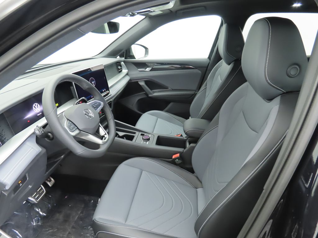 2025 Volkswagen Tiguan SE R-Line Black 20
