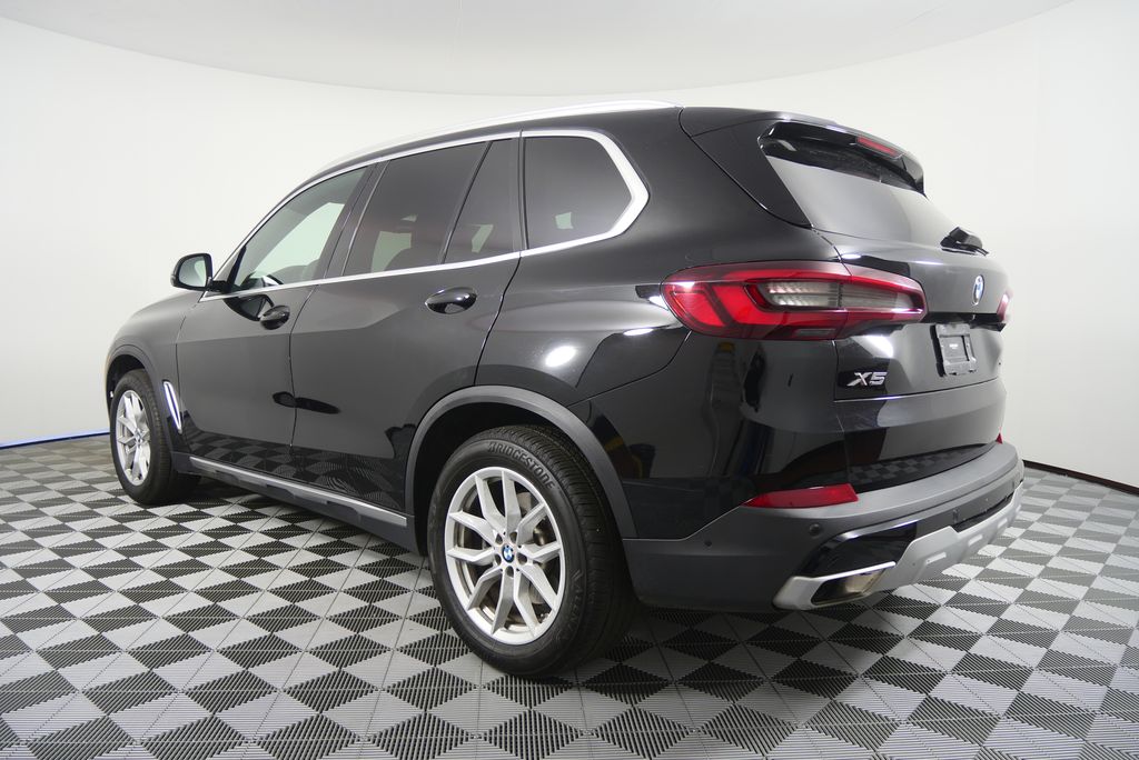 Thumbnail: 2022 BMW X5 - 5