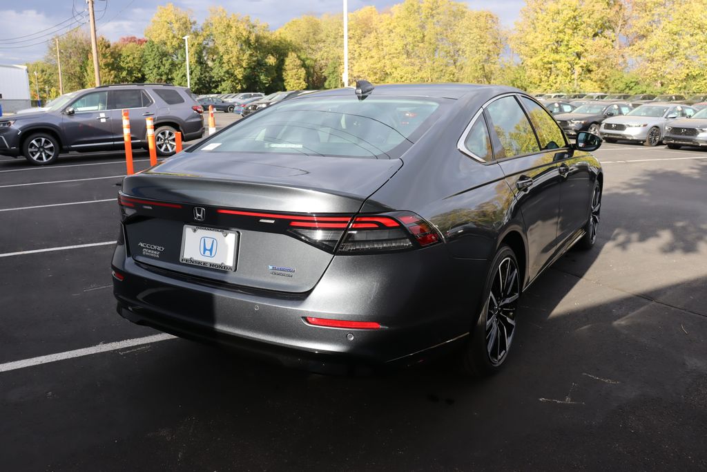 2025 Honda Accord Touring 5