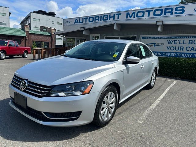 Reflex Silver Metallic 2015 Volkswagen Passat Sedan Front-Wheel Drive 6-Speed Automatic