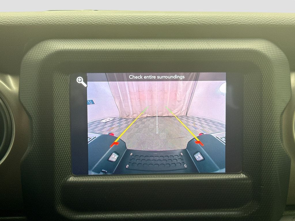 Thumbnail: 2021 Jeep Gladiator - 14