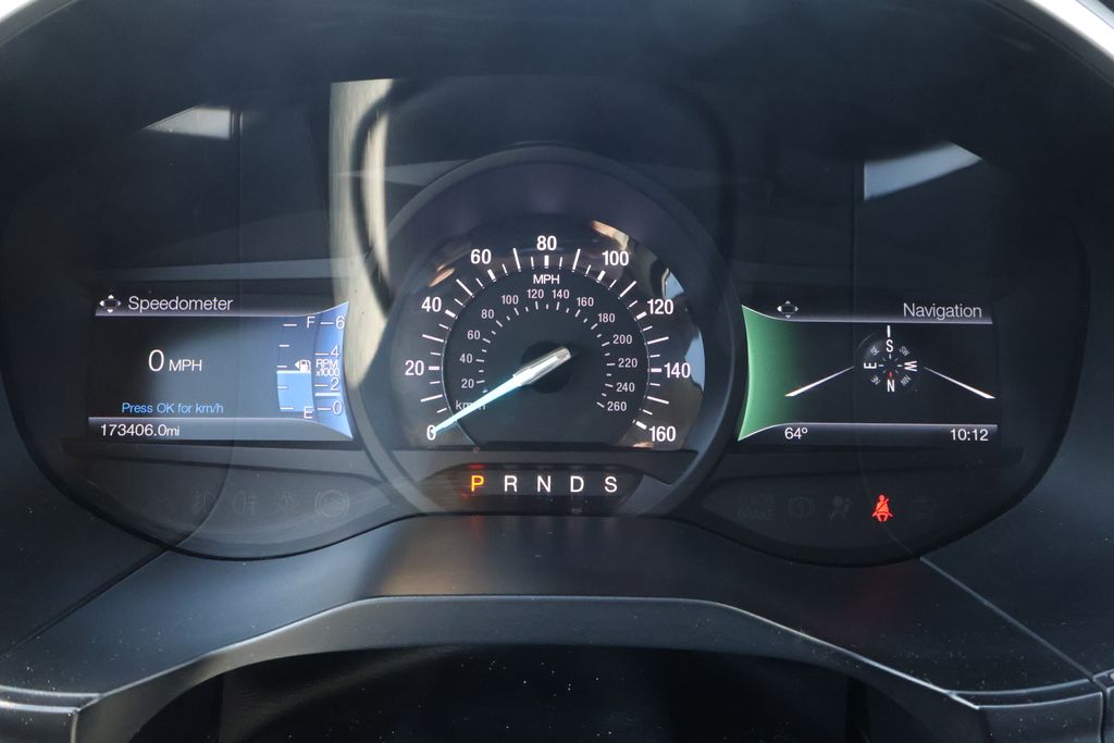 Thumbnail: 2015 Ford Edge - 17