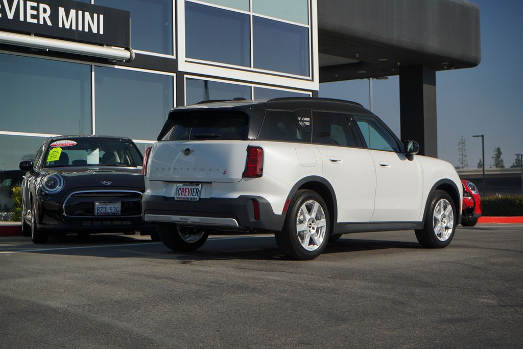 2025 MINI Cooper Countryman Base 5