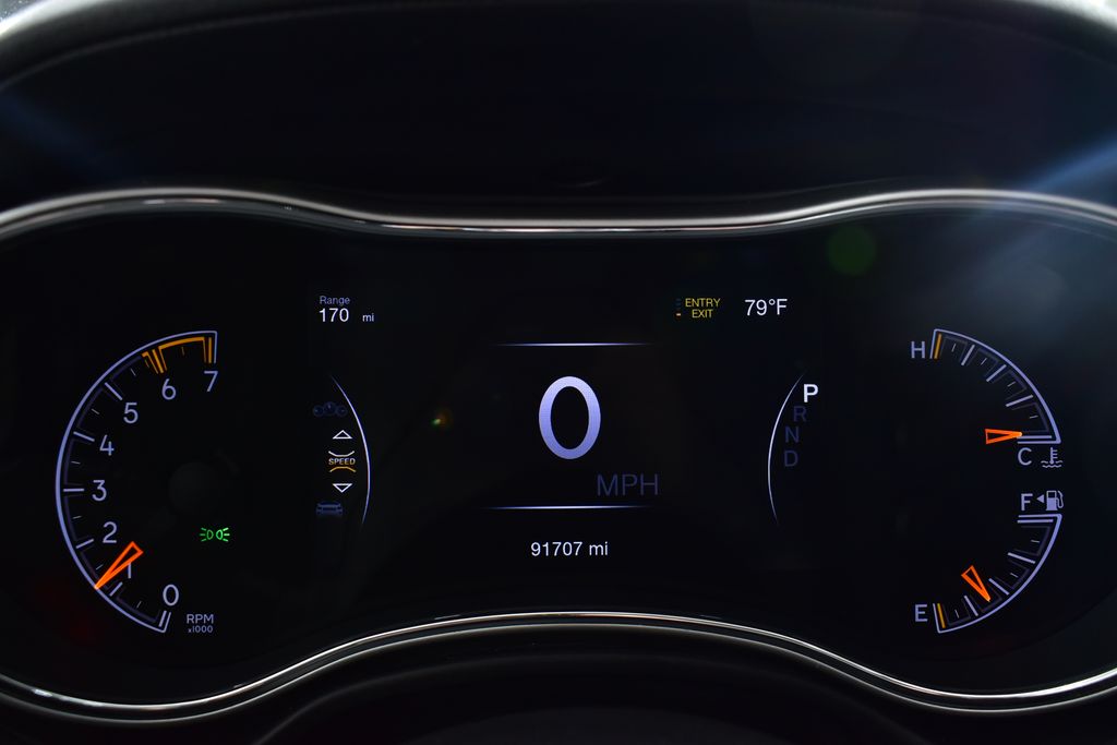 Thumbnail: 2018 Jeep Grand Cherokee - 13