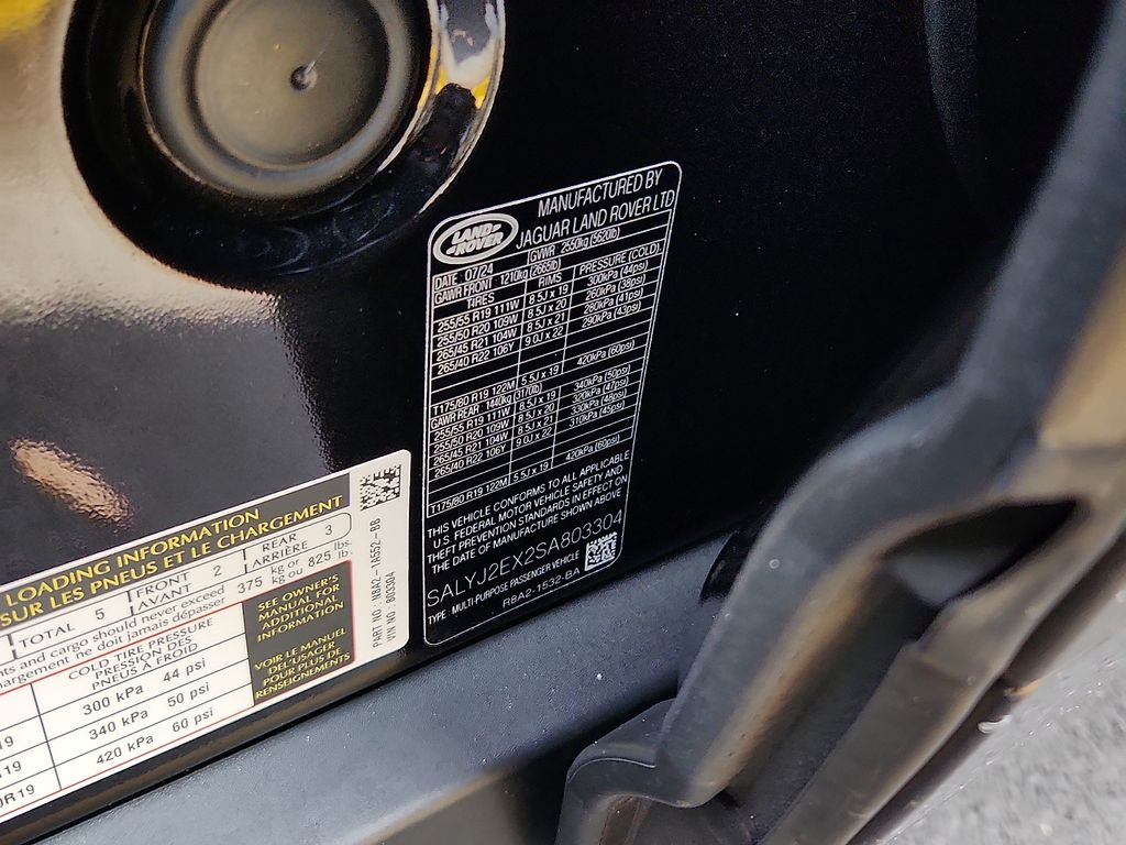 Thumbnail: 2025 Land Rover Range Rover Velar - 28