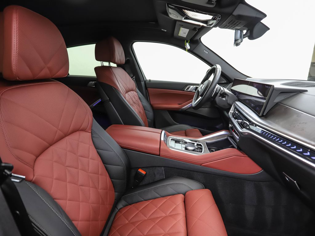 Thumbnail: 2024 BMW X6 - 31