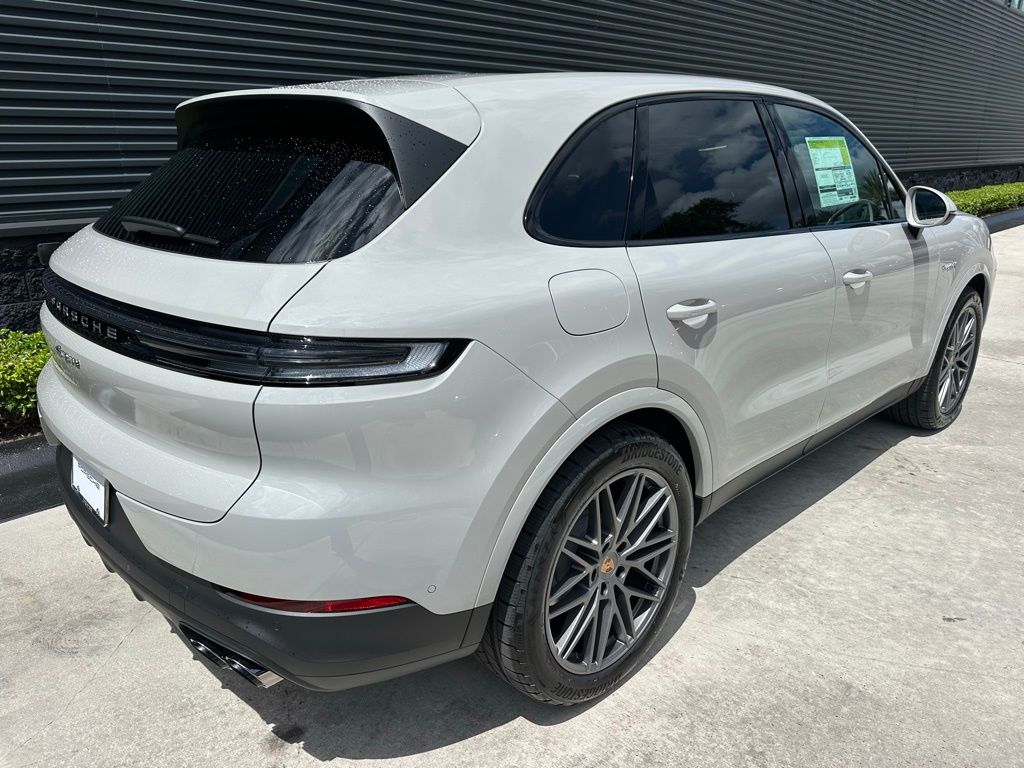 Thumbnail: 2026 Porsche Cayenne - 9