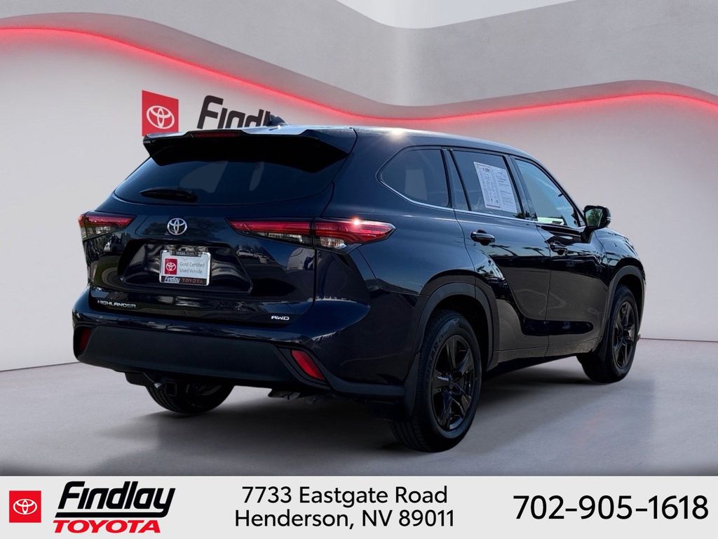 Used 2021 Toyota Highlander SUV