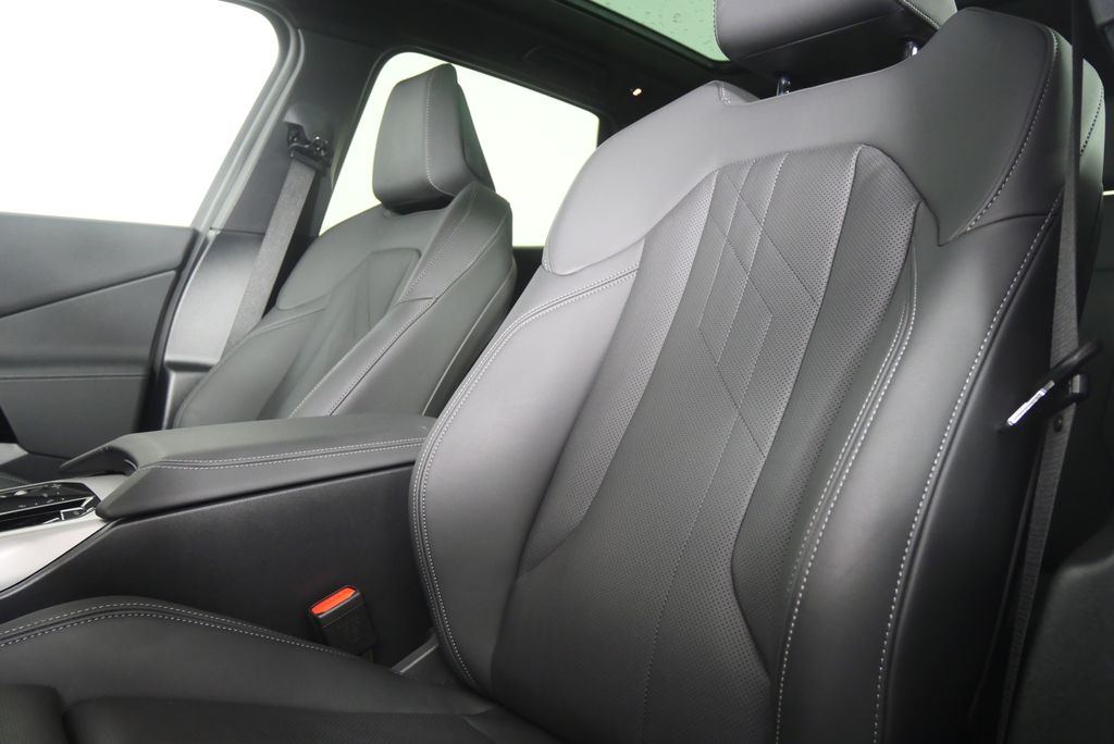 Thumbnail: 2026 BMW X3 - 11