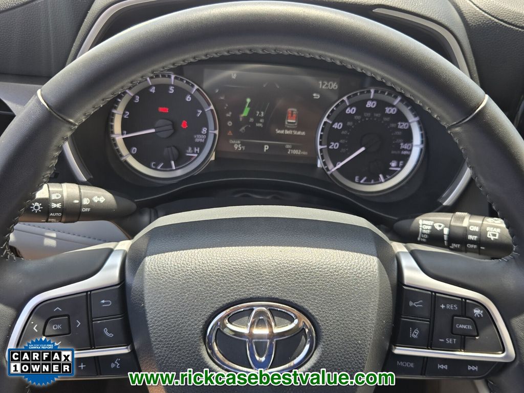 2023 Toyota Highlander - $34,990