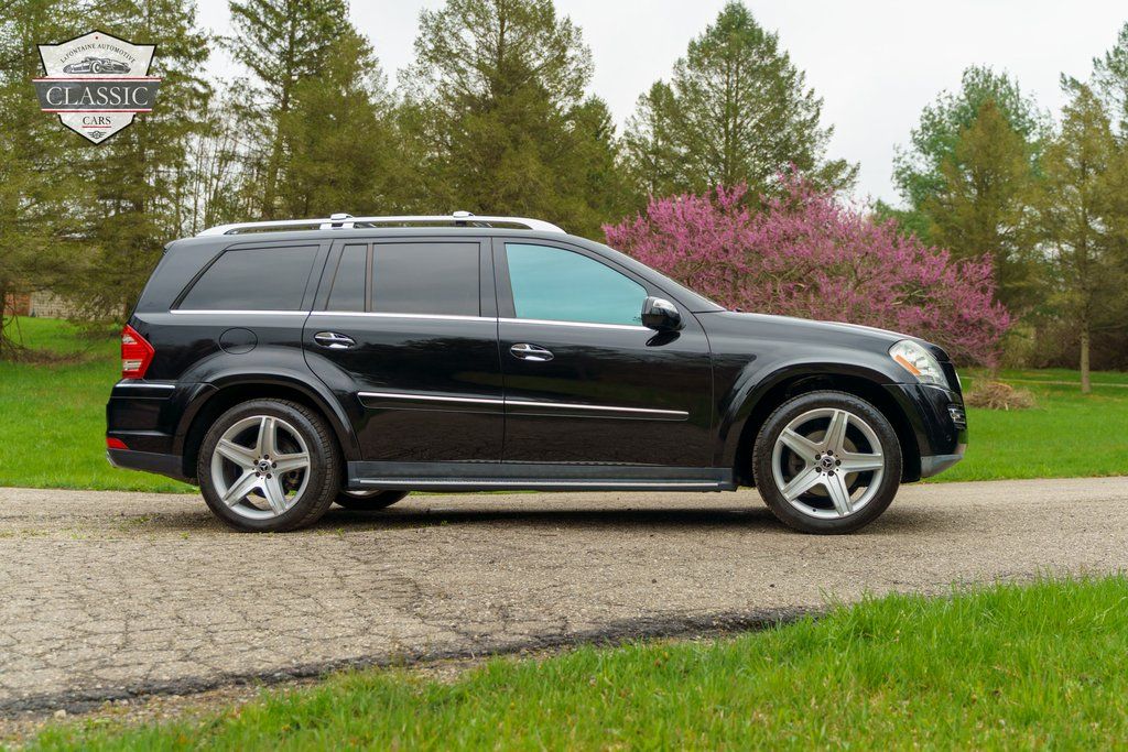 2010 Mercedes-Benz GL-Class GL 550 26