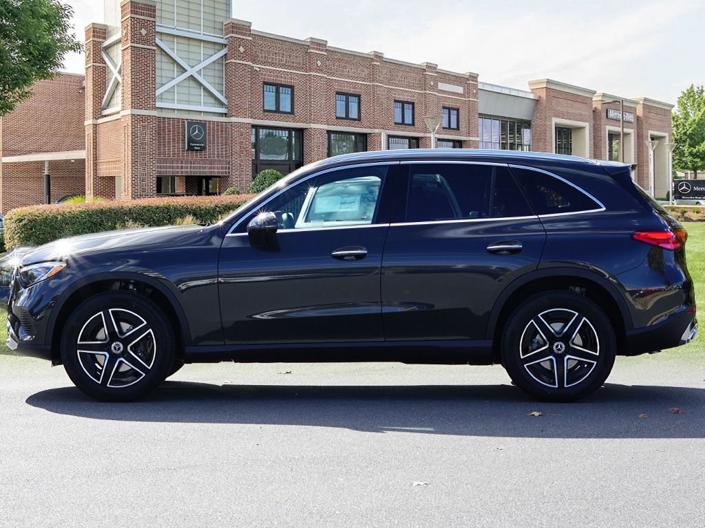 Thumbnail: 2026 Mercedes-Benz GLC - 8