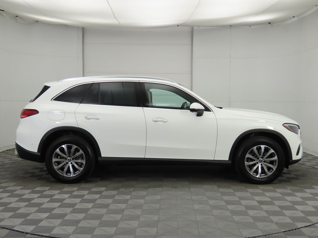 Thumbnail: 2026 Mercedes-Benz GLC - 4