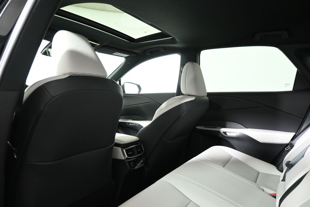 Thumbnail: 2025 Lexus RX - 32