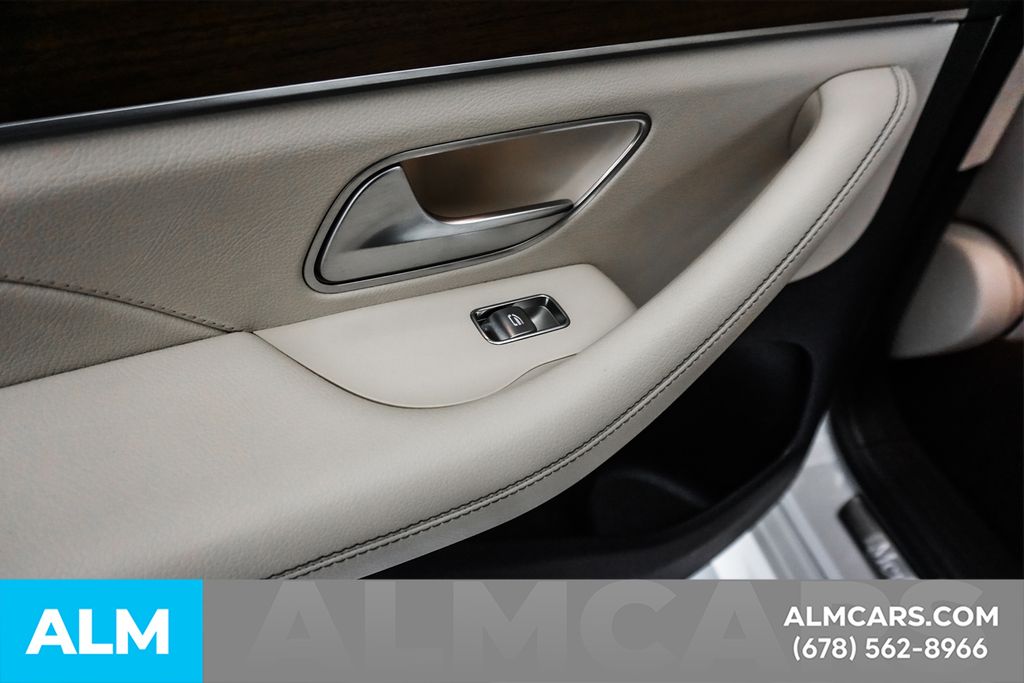 Used 2023 White Mercedes-Benz GLE 350 image 49