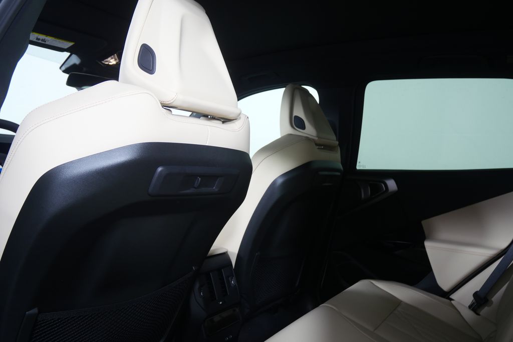 Thumbnail: 2026 BMW X3 - 16