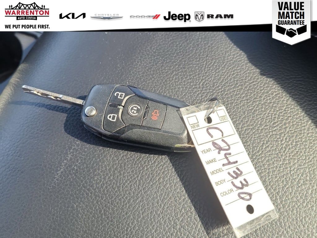 View vehicle photo 7