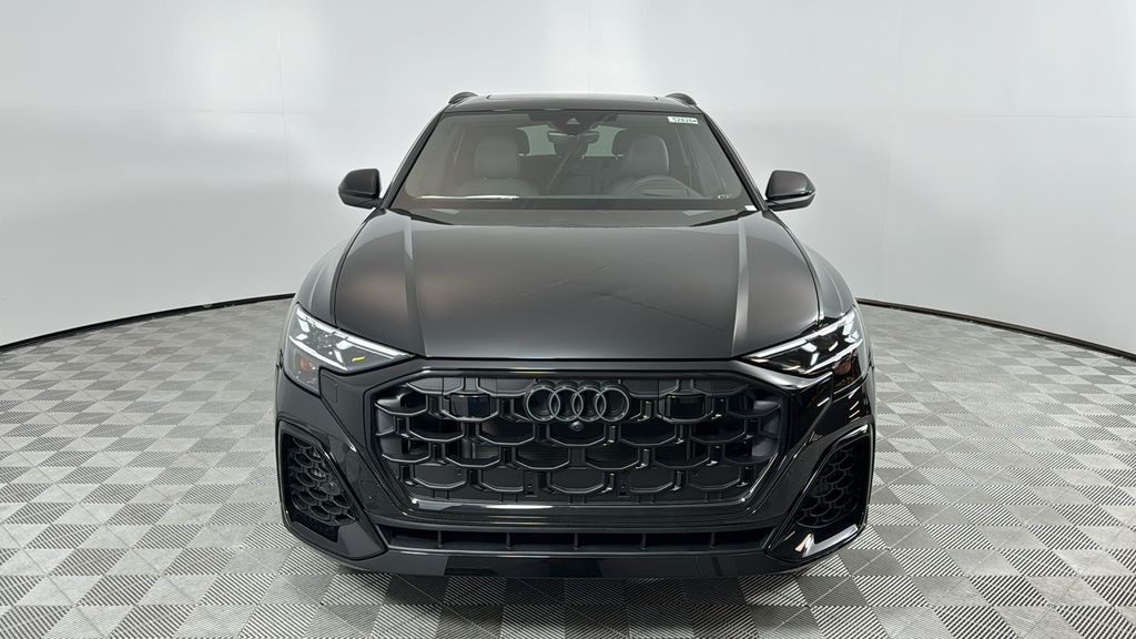 Thumbnail: 2025 Audi Q8 - 8