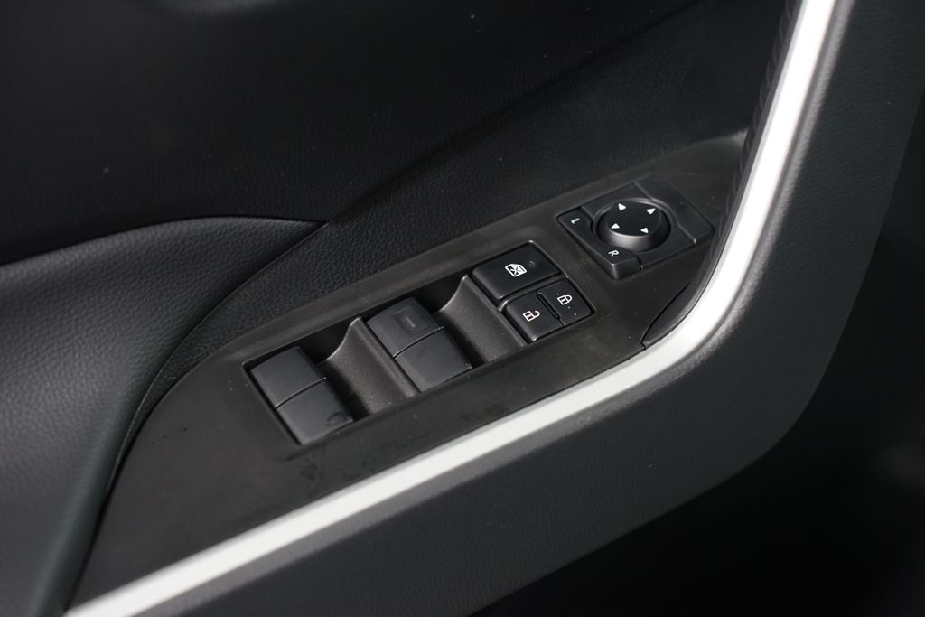 Thumbnail: 2025 Toyota RAV4 - 30